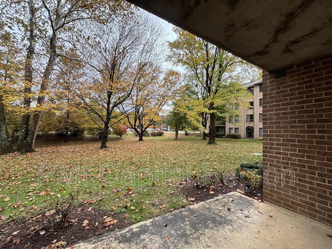 Building Photo - 5805 Edson Ln