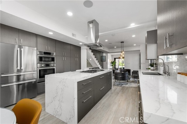 Building Photo - 122 21st St