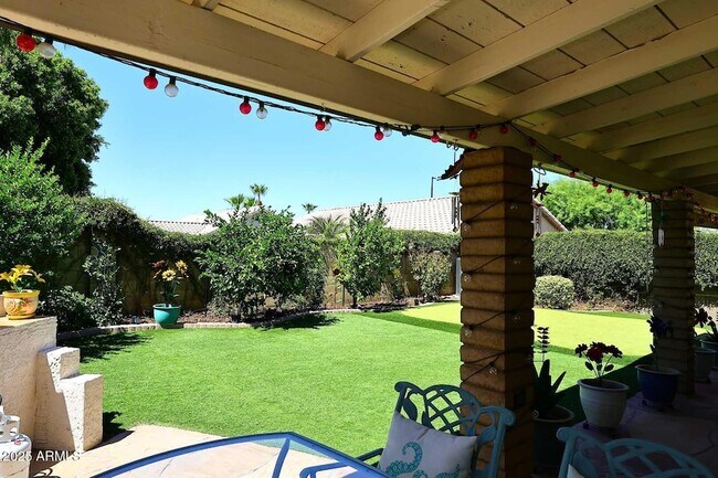 Building Photo - 359 W Brisa Dr