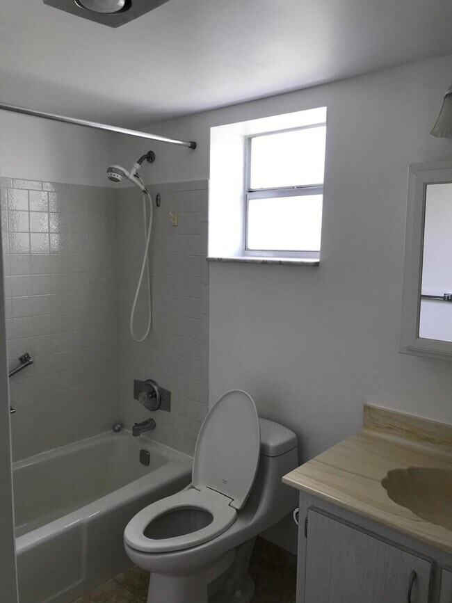 Building Photo - 6289 Lear Dr
