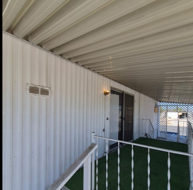 Building Photo - 3601 E Wyoming Ave