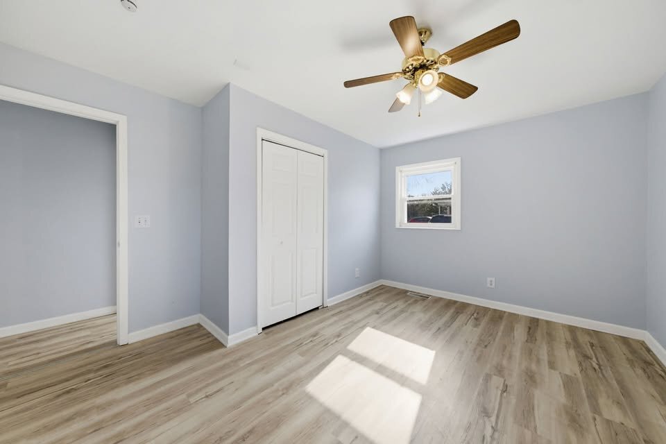 Building Photo - 850 St Bartholomew Dr