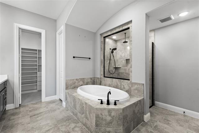 Building Photo - 3333 Alexandra Ln