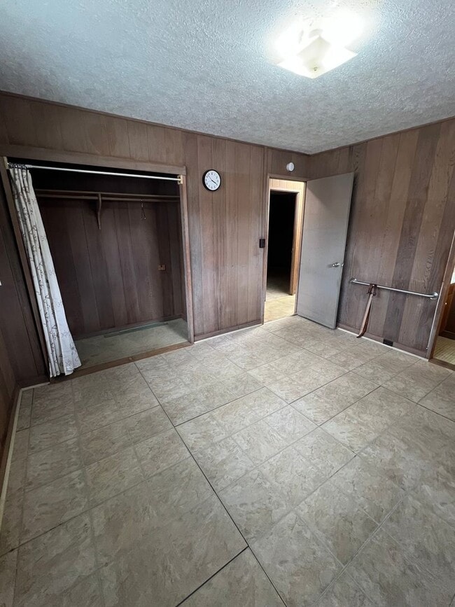 Building Photo - 949 Lehua Ave