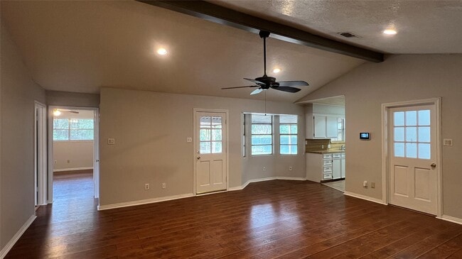 Building Photo - 1806 Cedar Dr