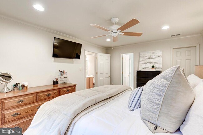 Building Photo - 3815 Sunnyfield Ct
