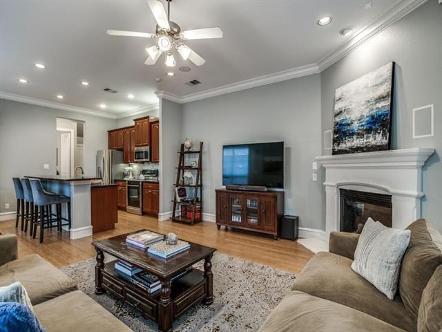 Building Photo - 6008 La Vista Dr