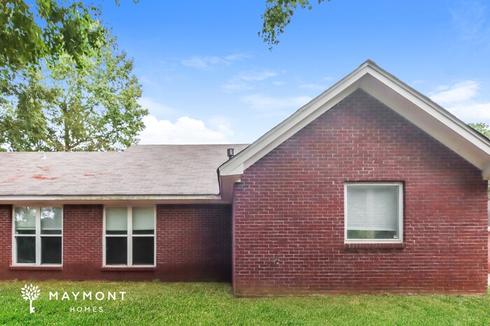 Building Photo - 6409 Deerwood Pl