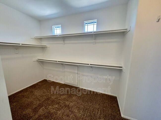 Building Photo - 45602 Magnolia Pl