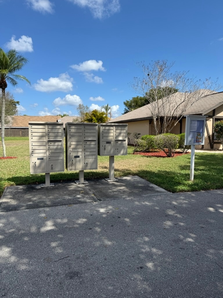 Building Photo - 9311 Lennex Ln