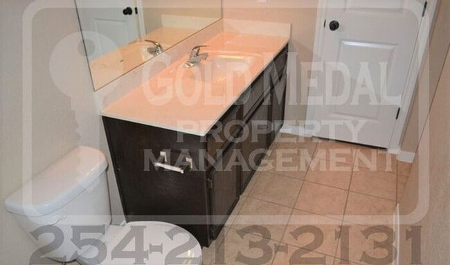 Building Photo - 1110 Grace Point Dr
