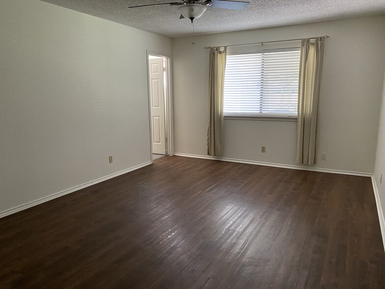 Downstairs master bedroom - 9012 Frostwood Trail