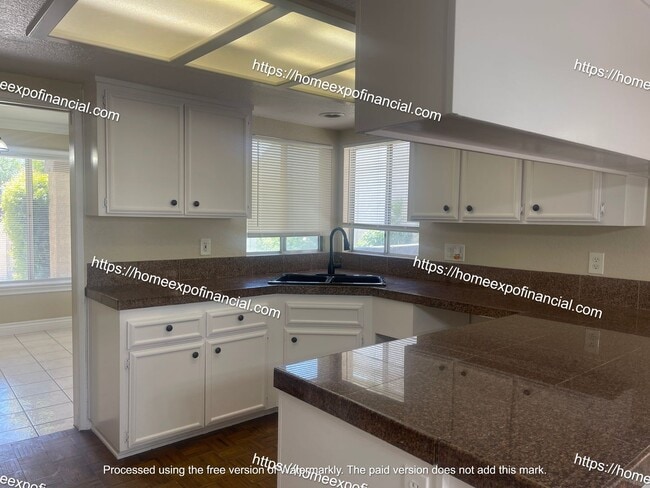 Building Photo - Nice House For Rent