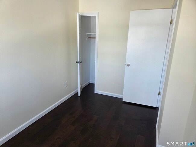 Building Photo - 27 Crows Nest Ln