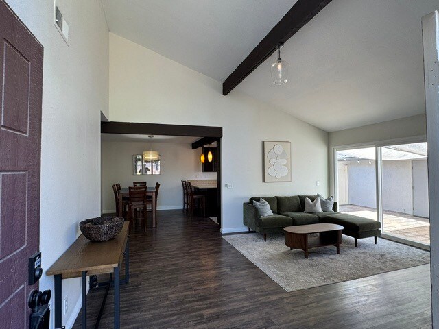 Building Photo - 670 Kumquat Way