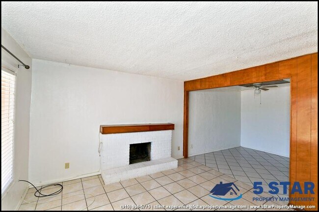Building Photo - 3 bedroom in El Paso TX 79915