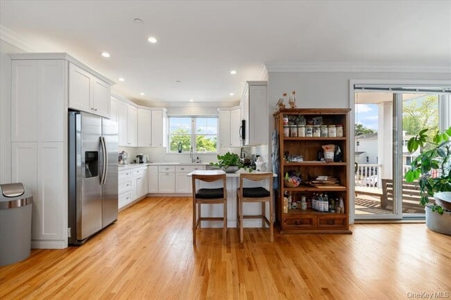 Building Photo - 545 E Fulton St