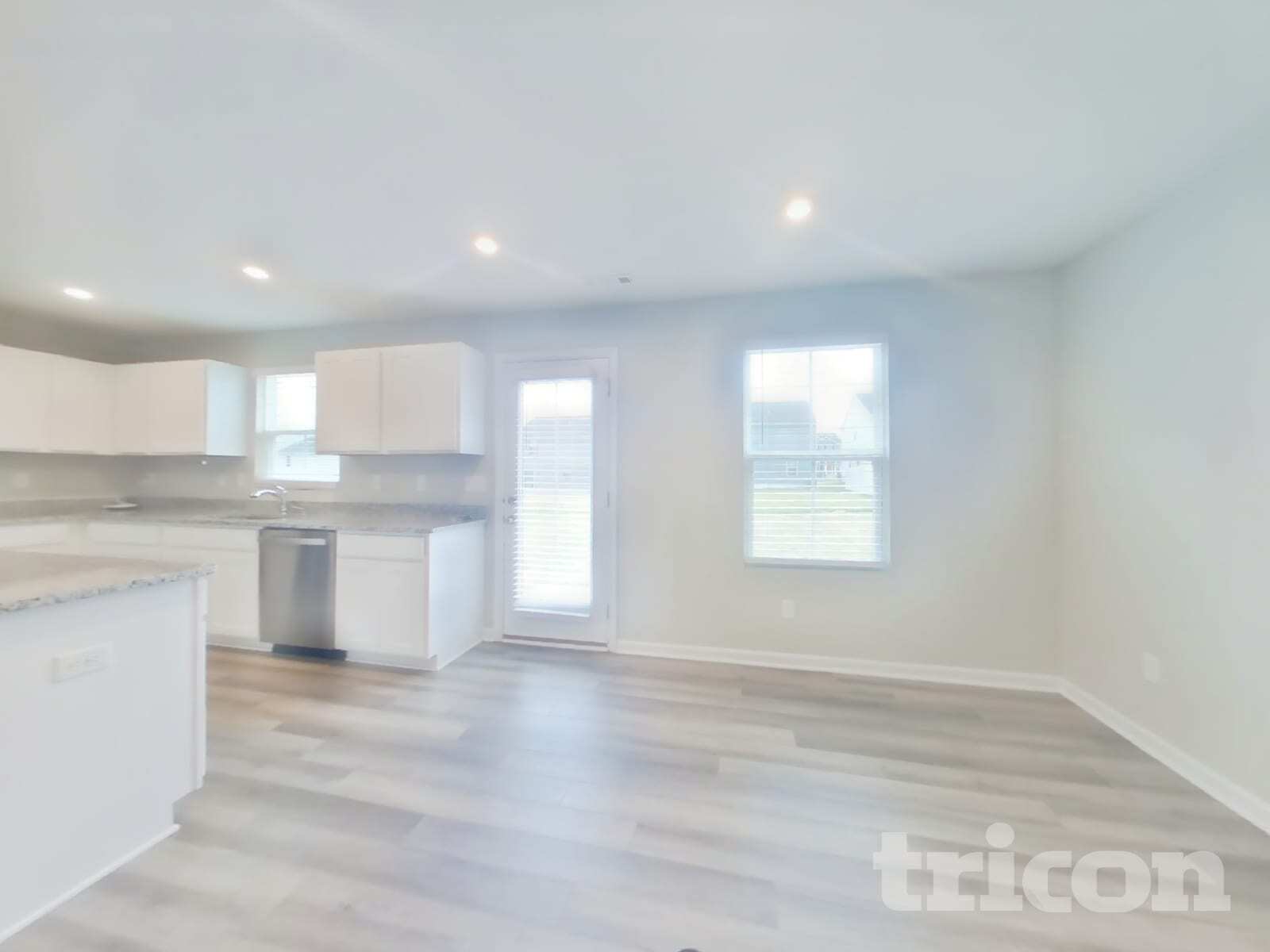 Building Photo - 1082 Suffolk Ln