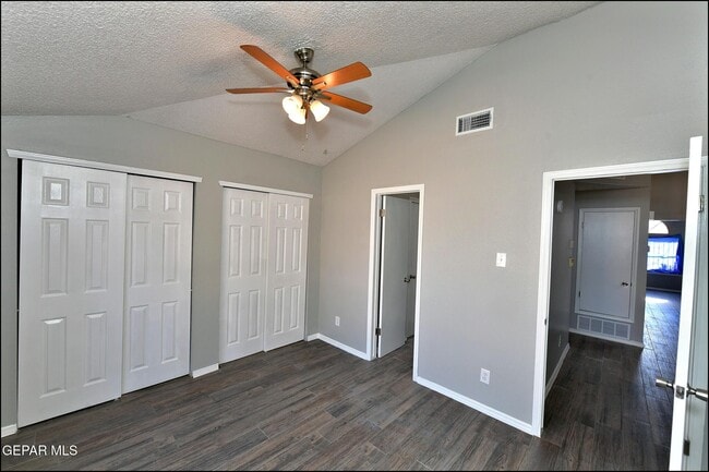 Building Photo - 6023 Bridalveil Dr