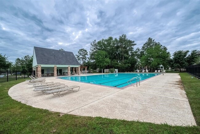 Building Photo - 21029 Crinet Square