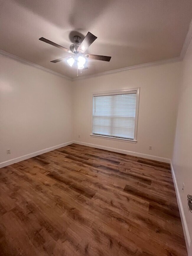 Building Photo - 3687 Arbor Run Dr