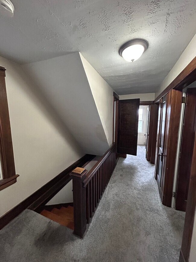 Building Photo - wat247