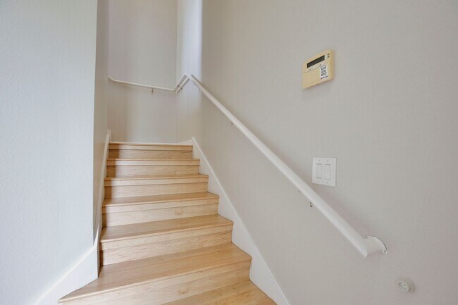 Building Photo - Spacious 2/2 Condo with 1 Car Garage in East Park - Lake Nona!