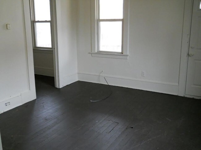 Building Photo - 16107 Arcade St