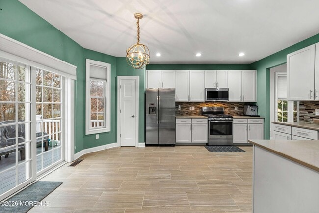 Building Photo - 2 Gonzalez Dr