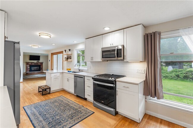 Building Photo - 20 Paddington Dr