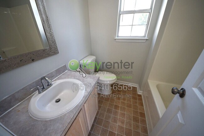 Building Photo - 102 Pelican Cove