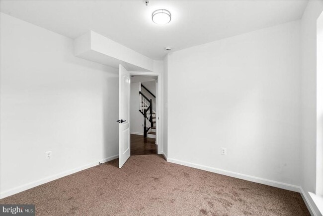 Building Photo - 116 Whiskey Creek Cir