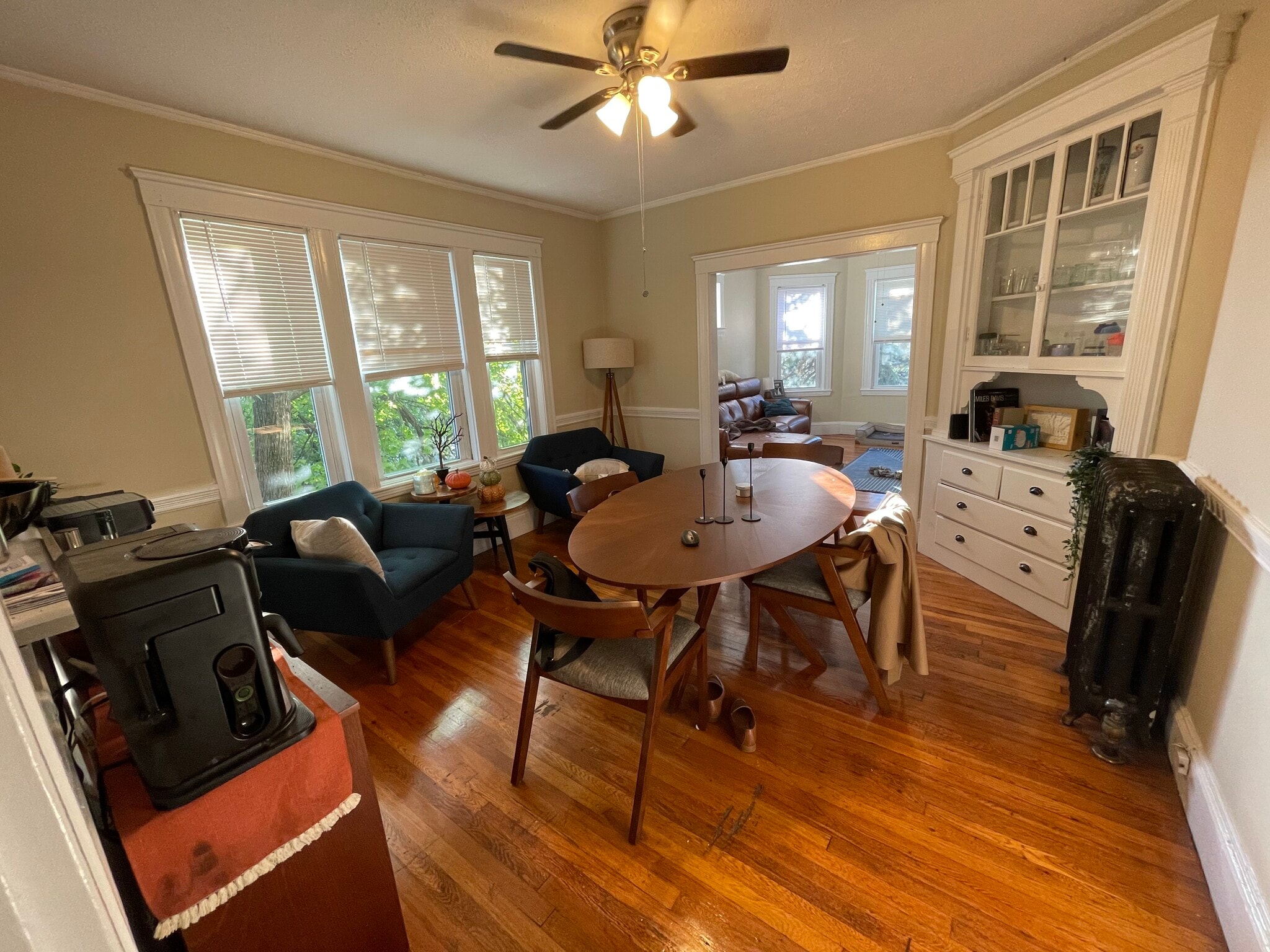 Building Photo - 98 Forest Hills St