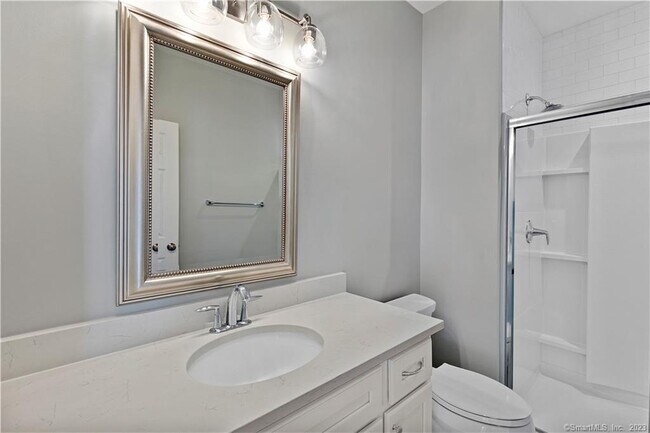 Building Photo - 73 W Main St