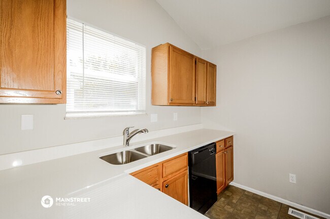 Building Photo - 2643 Liberty Gardens Dr