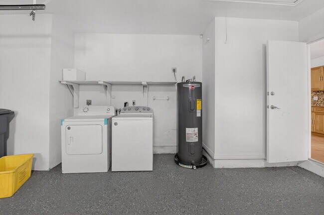 Building Photo - 4135 Bay Laurel Way