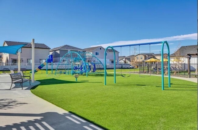 Building Photo - 3411 N Val Vista Dr