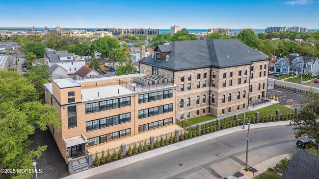 Building Photo - 179 Chelsea Ave