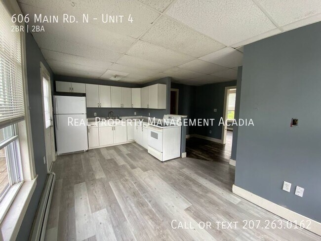 Primary Photo - Newly Refurbished Two Bedroom Apartment in...