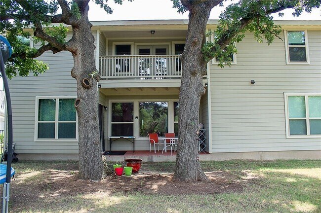 Building Photo - 9801 McKnight Lp