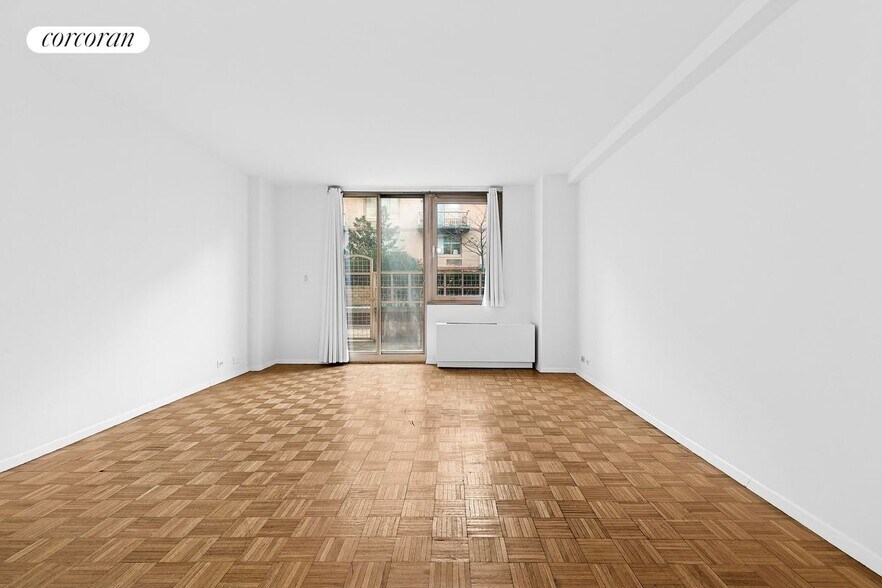 Building Photo - 350 W 50th St