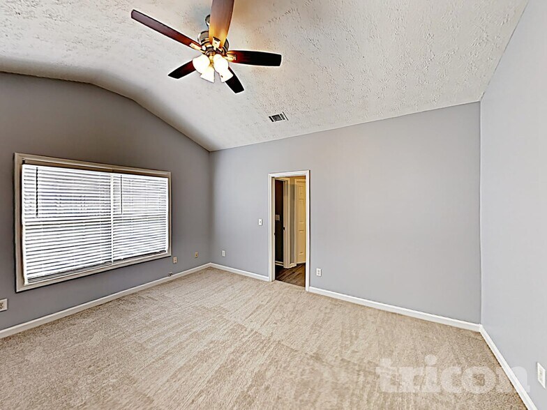 Building Photo - 420 Heathcliff Ct