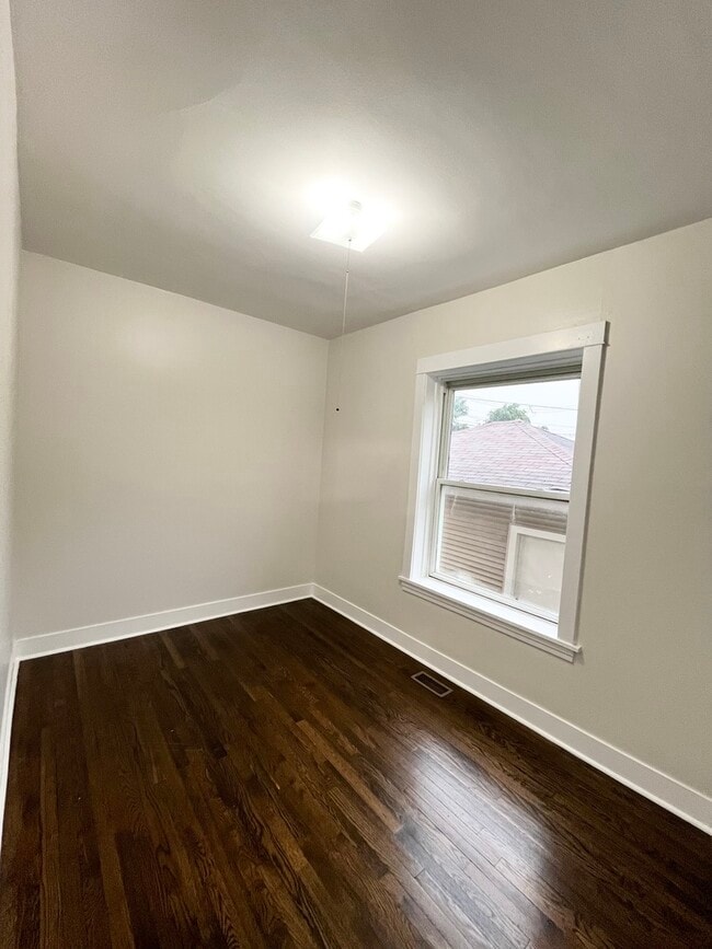 Building Photo - 4108 W Henderson St