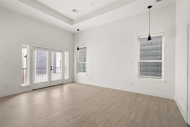 Building Photo - 107 Tolima Dove St