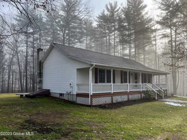Building Photo - 44 Phillips Rd