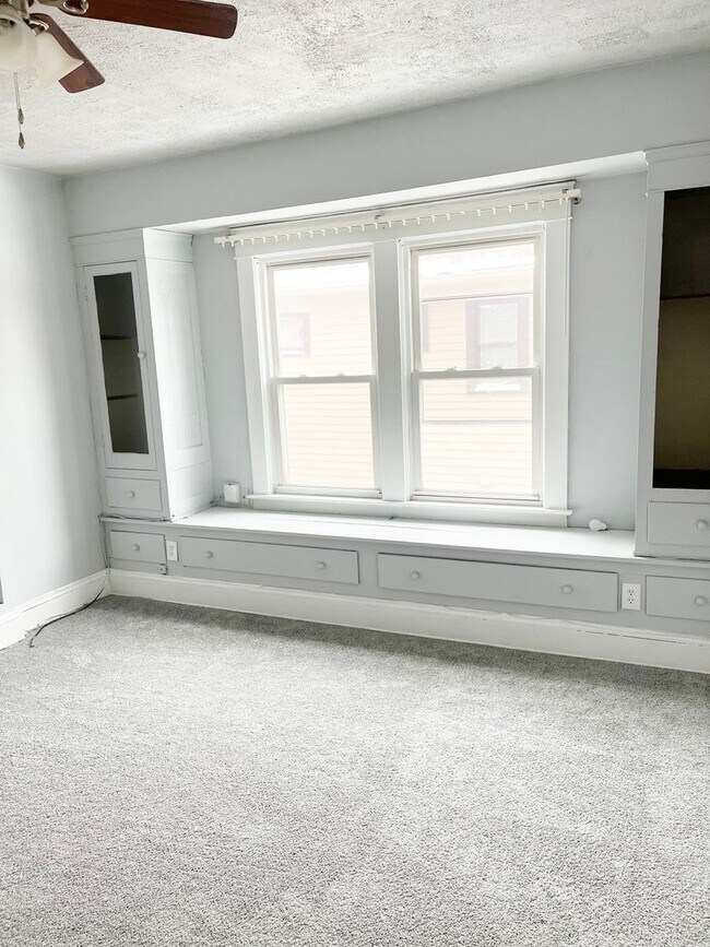 Building Photo - 12905 Forest