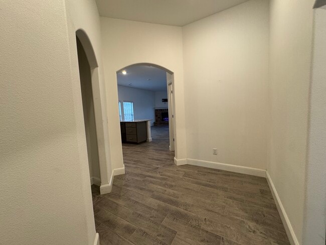 Building Photo - 424 NW 59th Ave