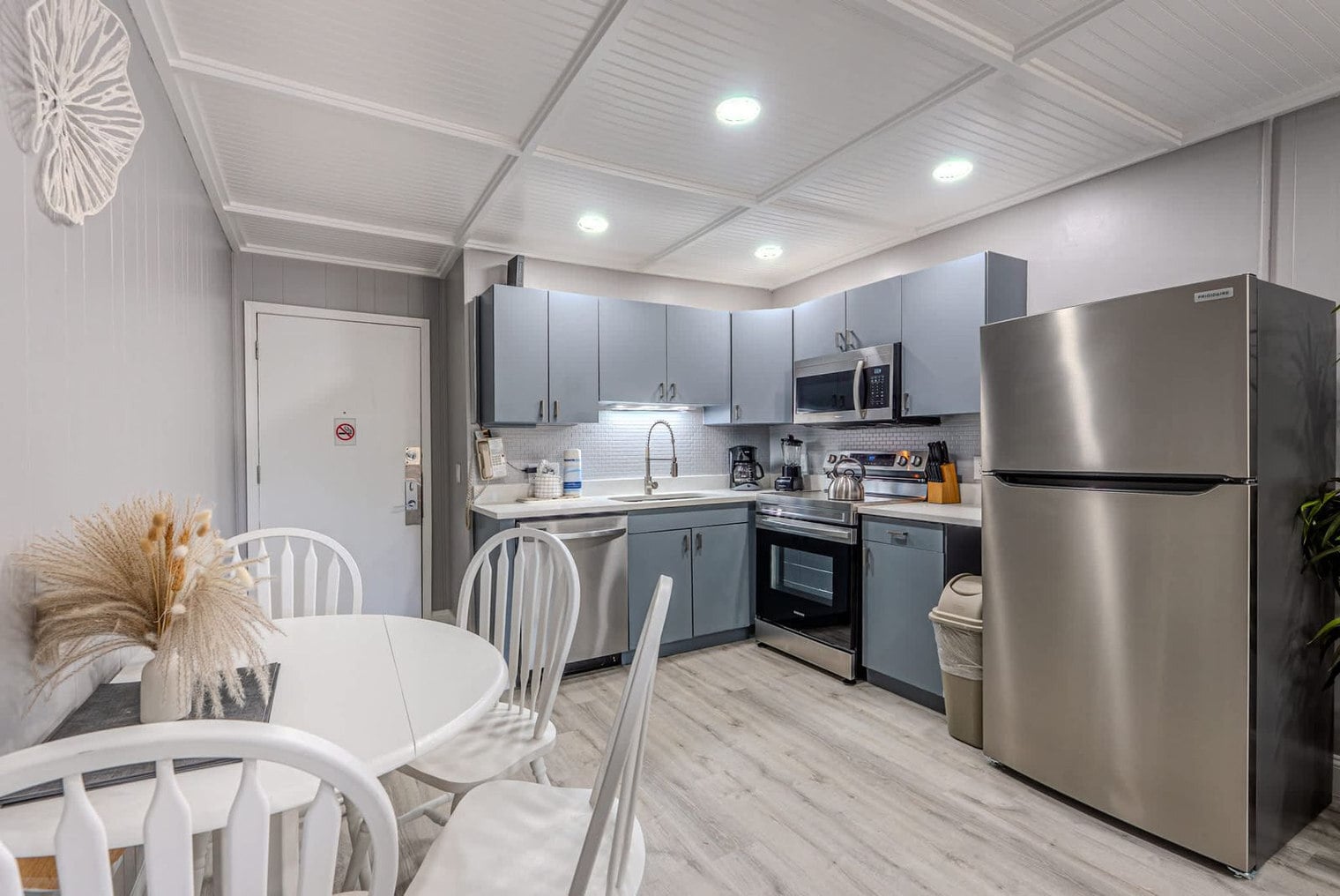 Building Photo - 21 Lagoon Rd