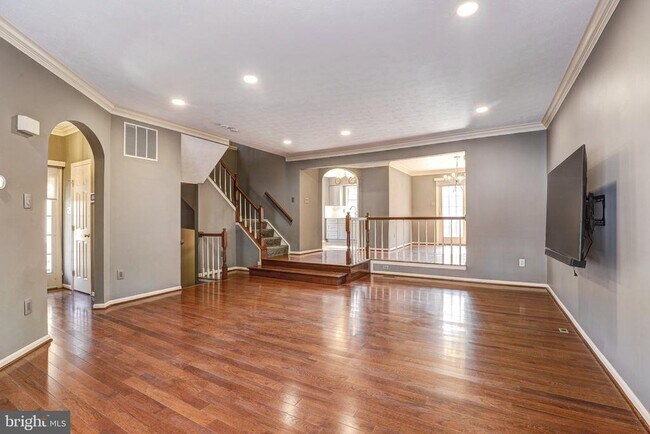 Building Photo - 2733 Quarry Heights Way
