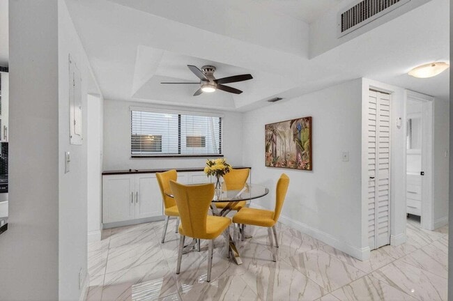 Building Photo - 15108 Ashland Dr